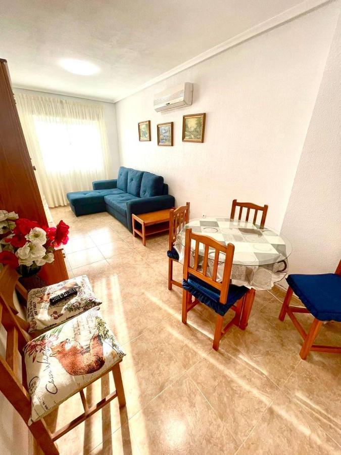 El Terremoto Apartment Torrevieja Exterior photo